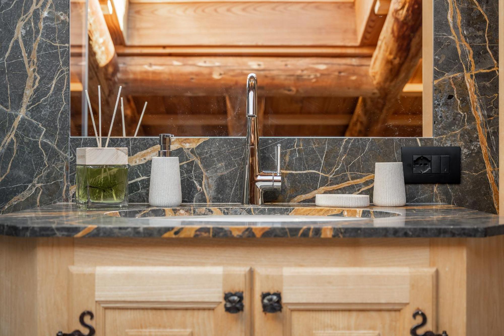 Cortina Lodge Cortina dʼAmpezzo Zewnętrze zdjęcie